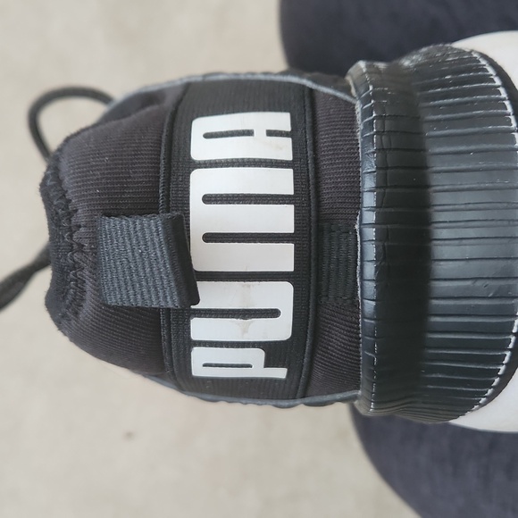 Men's Black and White Puma Sneakers - Picture 9 of 10